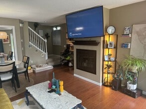 1913 Southcross Dr W in Burnsville, MN - Building Photo - Building Photo