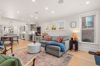 530 E Broadway in Boston, MA - Building Photo - Building Photo