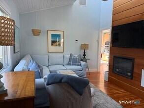 94 Lee Way in Madison, CT - Building Photo - Building Photo