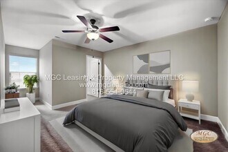 504 N Foxridge Dr in Raymore, MO - Building Photo - Building Photo