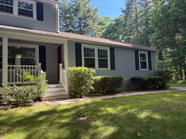 45 Meetinghouse Rd, Unit Windham NH apartment