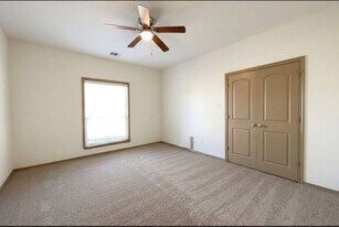 1000 Estival Dr in Kyle, TX - Building Photo