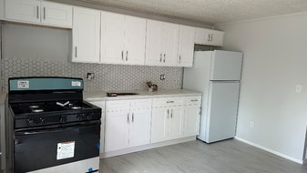 48 Mechanic St in Killingly, CT - Building Photo