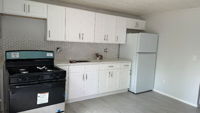 48 Mechanic St in Killingly, CT - Building Photo