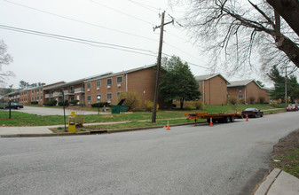 Plymouth Rock Apartments in Plymouth Meeting, PA - Building Photo - Building Photo