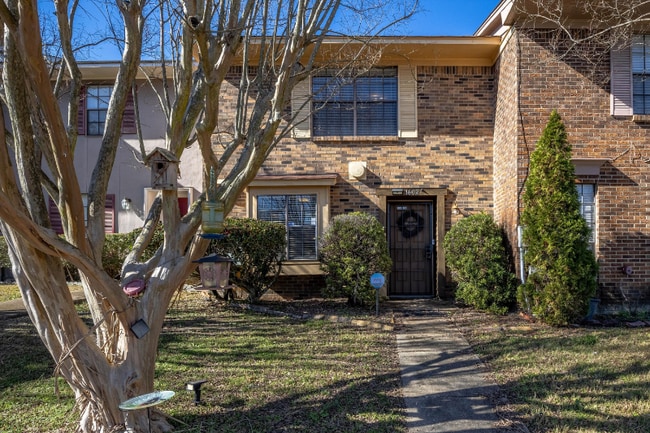 1602 Limestone Ct in Montgomery, AL - Foto de edificio - Building Photo