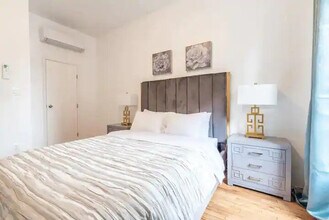 415 W 37th St in New York, NY - Building Photo - Building Photo