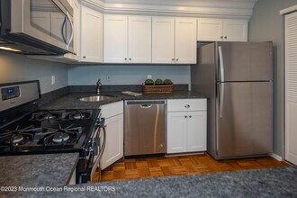 90 Quince Ct in Middletown, NJ - Building Photo - Building Photo