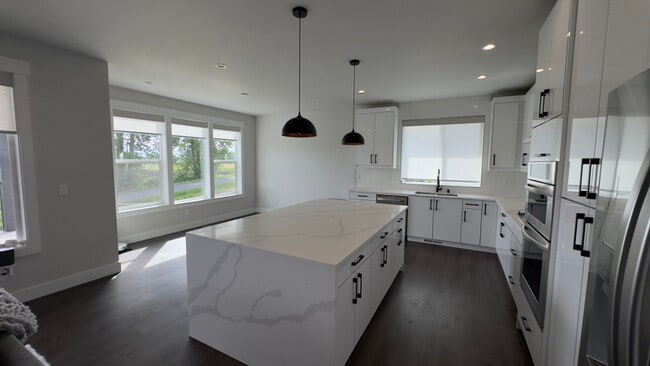 2120 Lagerwey Circle in Lynden, WA - Building Photo - Building Photo