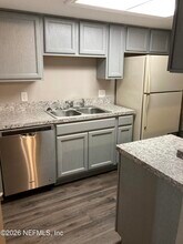 8618 Colony Pine Cir in Jacksonville, FL - Building Photo - Building Photo