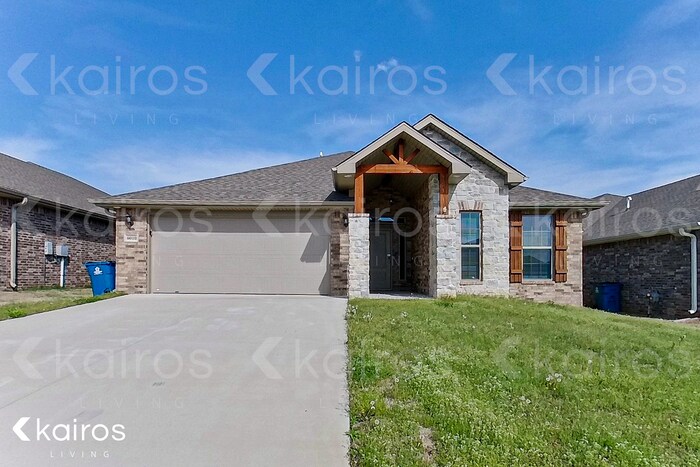 6010 NW Meade St in Bentonville, AR - Building Photo