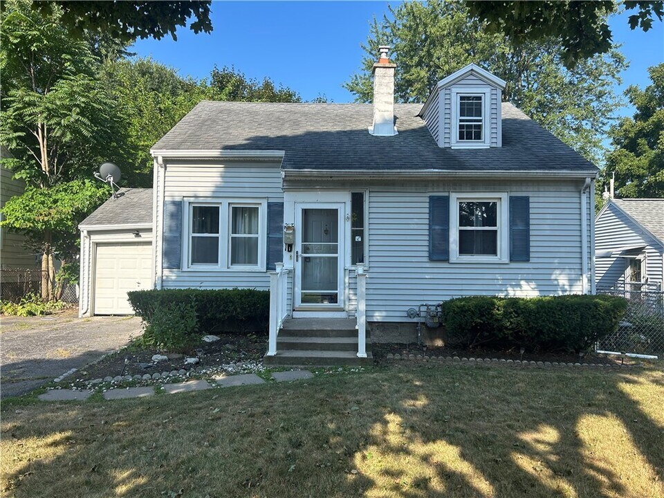 217 Newton Rd in Rochester, NY - Building Photo