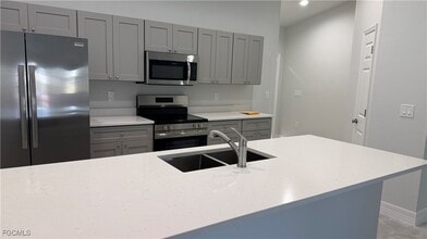 1503 Gleason Pkwy in Cape Coral, FL - Building Photo - Building Photo