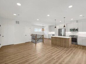 5337 Drew Ave S in Minneapolis, MN - Building Photo - Building Photo