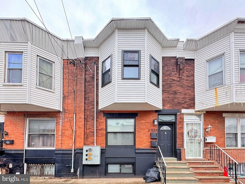 2038 McKean St, Unit 3307 in Philadelphia, PA - Building Photo