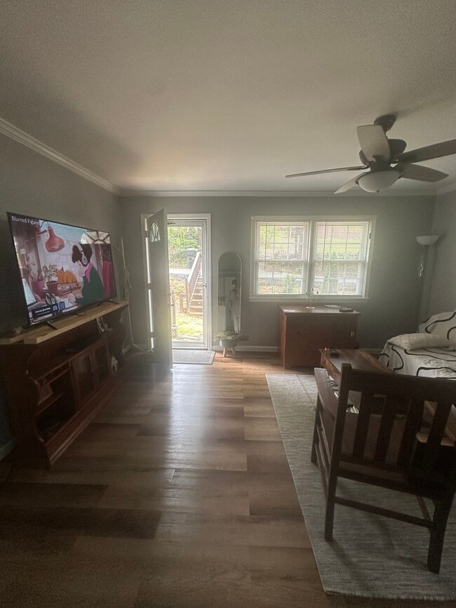 32 Hillside Cir in Greenville, SC - Building Photo - Building Photo