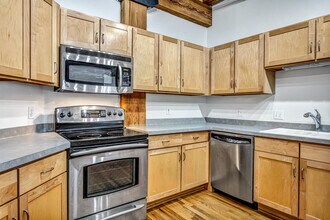 413 N 2nd St in Milwaukee, WI - Building Photo - Building Photo