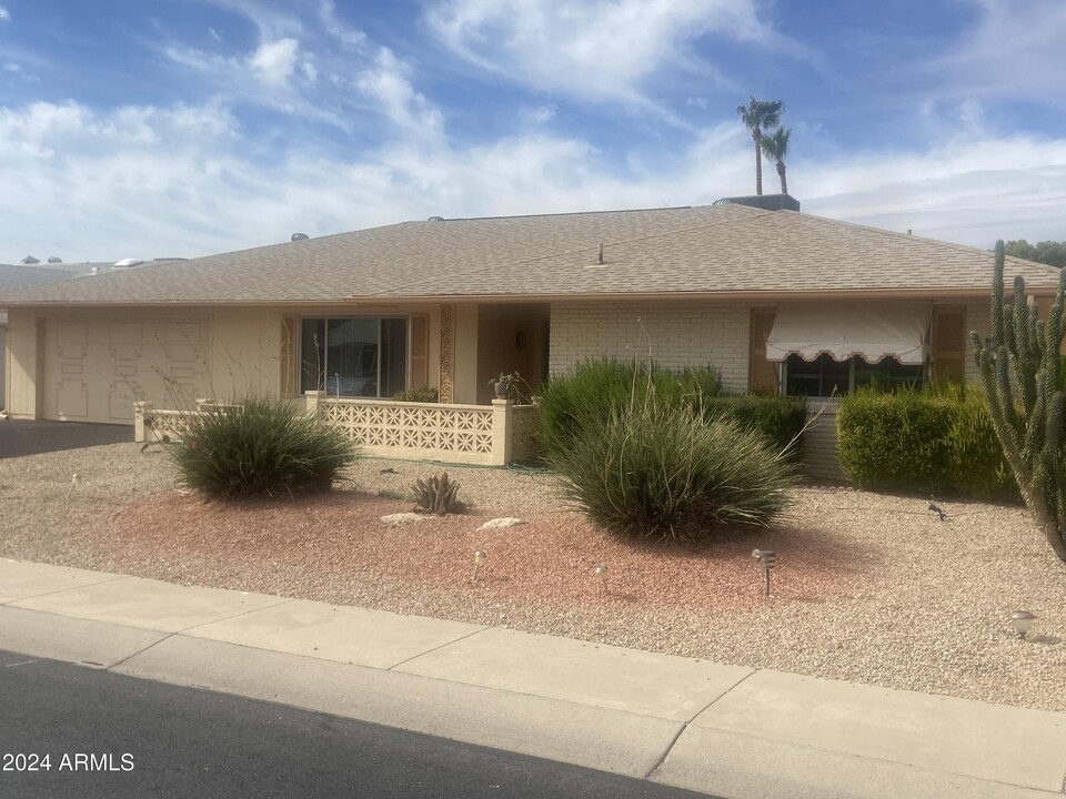 19226 N Keystone Dr in Sun City West, AZ - Building Photo