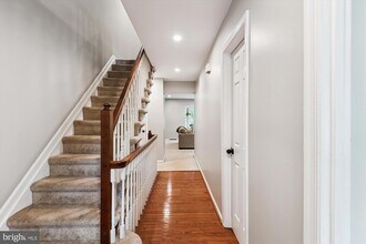 502 Bay Dale Ct in Arnold, MD - Building Photo - Building Photo