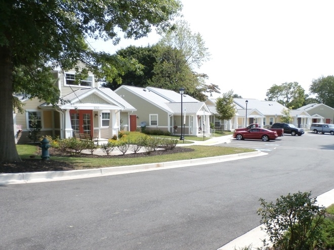 Richmond Hill Manor in Perryville, MD - Building Photo