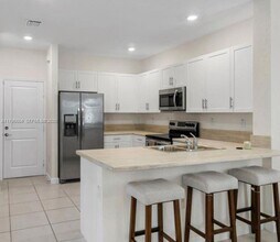 1414 SE 26th Ter in Homestead, FL - Building Photo - Building Photo