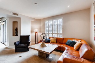 15802 N 71st St-Unit -217 in Scottsdale, AZ - Building Photo - Building Photo