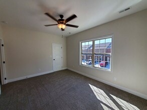 449 Oak St in Clarksville, TN - Building Photo - Building Photo