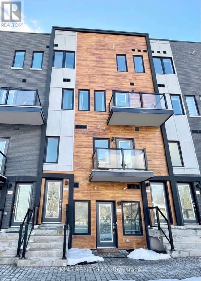 400 The East Mall in Toronto, ON - Building Photo - Building Photo