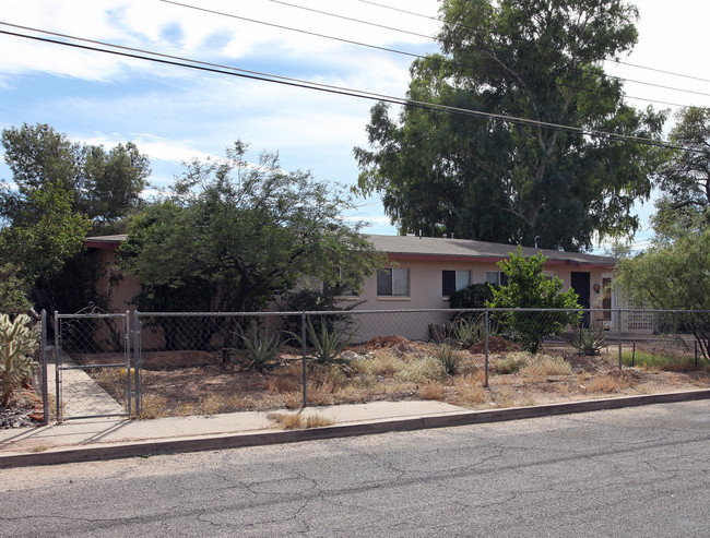 2702-2708 E Copper St in Tucson, AZ - Building Photo - Building Photo