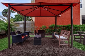 Adagio at Westshore Palms in Tampa, FL - Foto de edificio - Building Photo