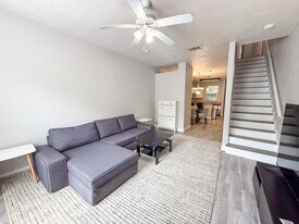 3584 SW 30th Way in Gainesville, FL - Building Photo