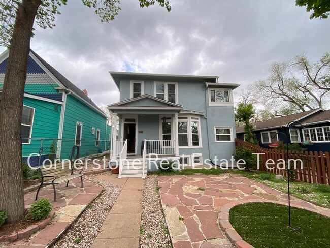 property at 2406 W Kiowa St