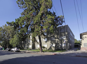 429 S 9th St Apartments