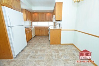 4046 33rd St in Des Moines, IA - Building Photo - Building Photo