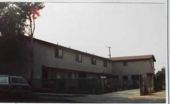 6603 Ira Ave Apartments