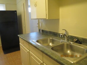 2893 Alma St in Palo Alto, CA - Building Photo - Building Photo