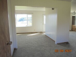 21380 NW Goodrich Rd in Yamhill, OR - Building Photo - Building Photo