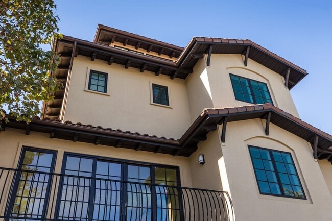 436 Laurel St in San Carlos, CA - Building Photo - Building Photo