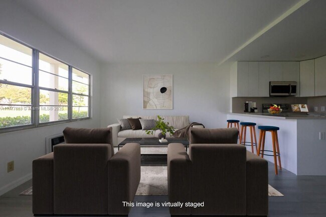 345 Mansfield Dr in Boca Raton, FL - Building Photo - Building Photo