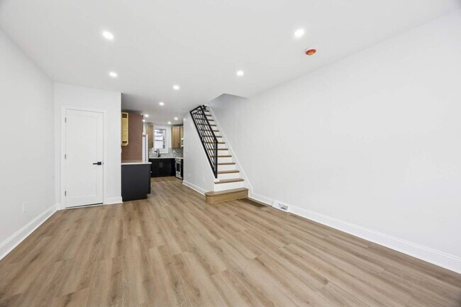 2320 Watkins St in Philadelphia, PA - Building Photo - Building Photo