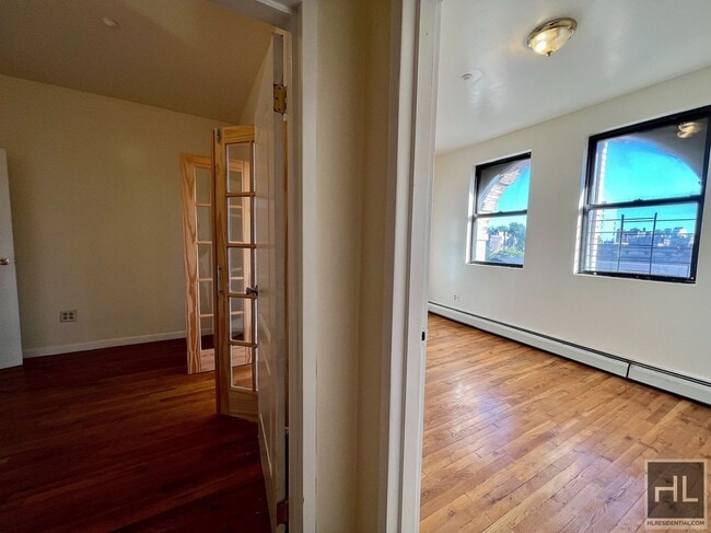 4BR 1BA Historic Mixed Use Loft w/ Massive