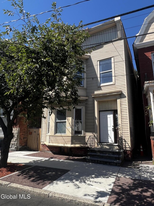 57 5th Ave in Troy, NY - Building Photo - Building Photo
