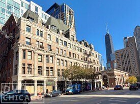110 W Chicago Ave, Unit 903 in Chicago, IL - Building Photo