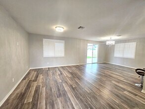 34762 Armstrong Rd in Winchester, CA - Building Photo - Building Photo