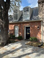 2635 Marilee Ln in Houston, TX - Building Photo
