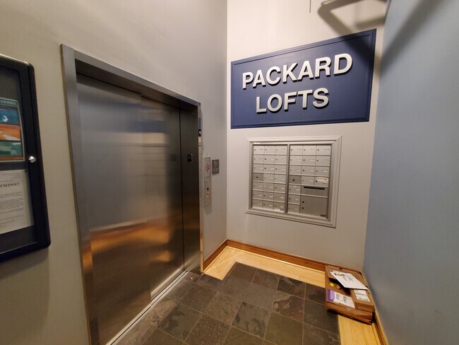 411 N 22nd St in St. Louis, MO - Foto de edificio - Building Photo