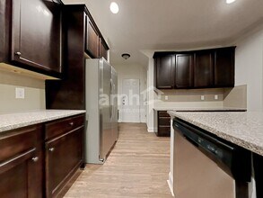 6170 Oriole Ln in Cumming, GA - Foto de edificio - Building Photo