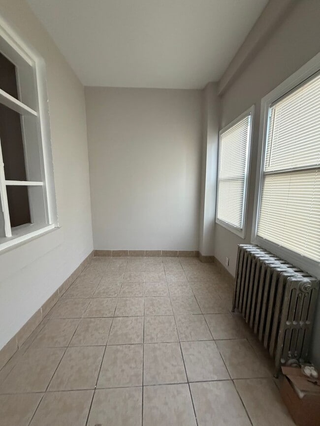 5725 Baltimore Ave in Philadelphia, PA - Building Photo - Building Photo