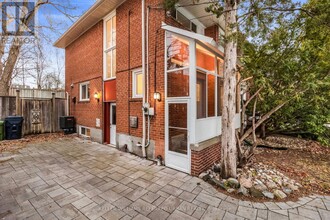 25 Carscadden Dr in Toronto, ON - Building Photo - Building Photo