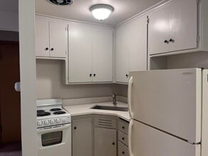 4934 W Forest Home Ave in Milwaukee, WI - Building Photo - Building Photo